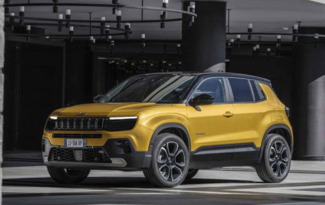 Noleggio a lungo termine Jeep Avenger 1.2 MHEV e-Hybrid Turbo Altitude