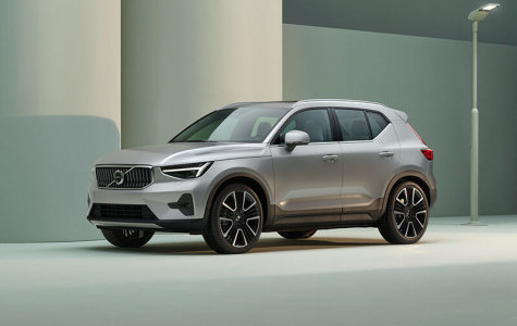 Noleggio a lungo termine Volvo XC 40 T2 automatico Core