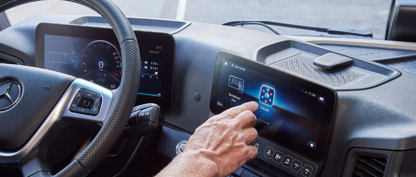 Nuovo Arocs Multimedia Cockpit