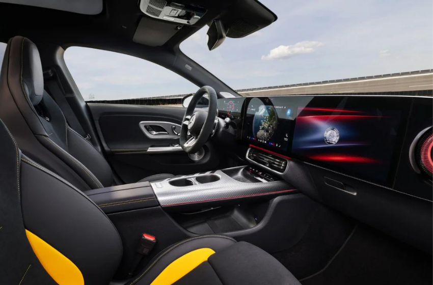 mercedes-amg-cla-45-interni