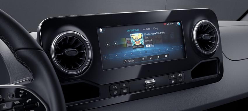 Nuovo Mercedes eSprinter con sistema MBUX