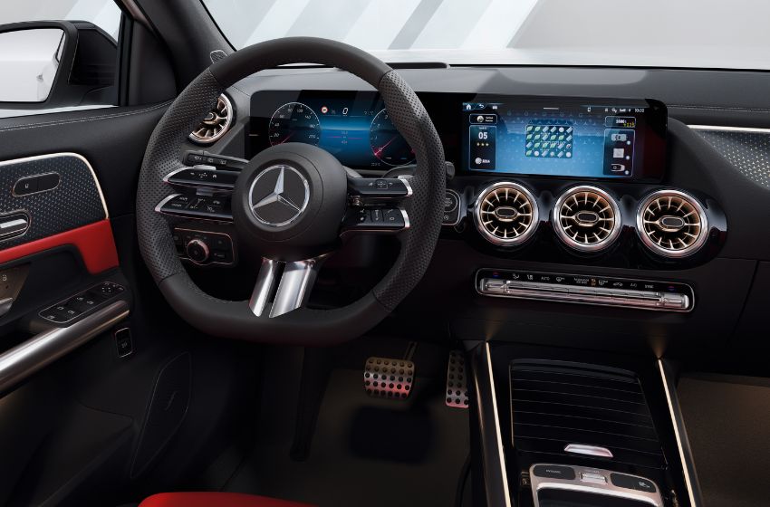 mercedes-gla-usata-interni