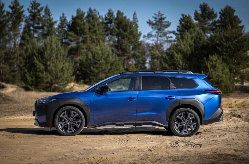 Subaru E-Outback esterni
