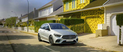 Nuova Classe B. Justify nothing.